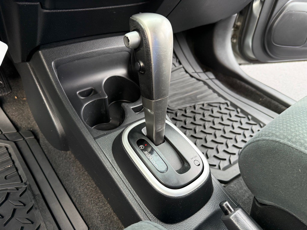 2010 Nissan Versa Image 21