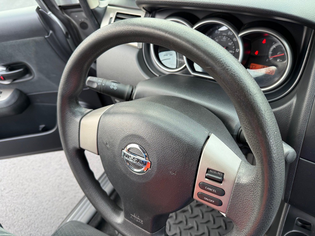 2010 Nissan Versa Image 23