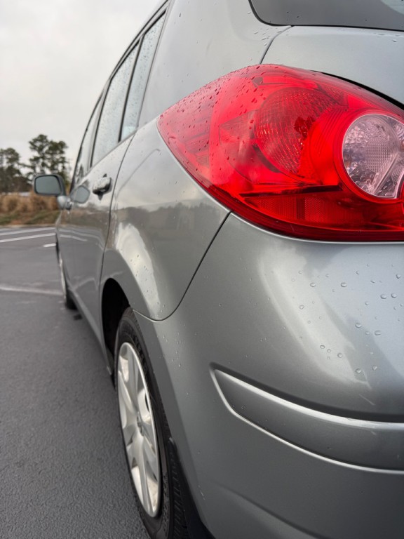 2010 Nissan Versa Image 29
