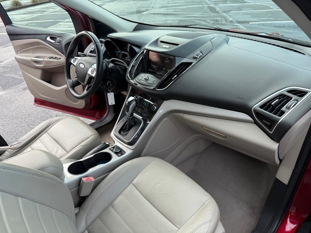 2013 Ford Escape Image 17