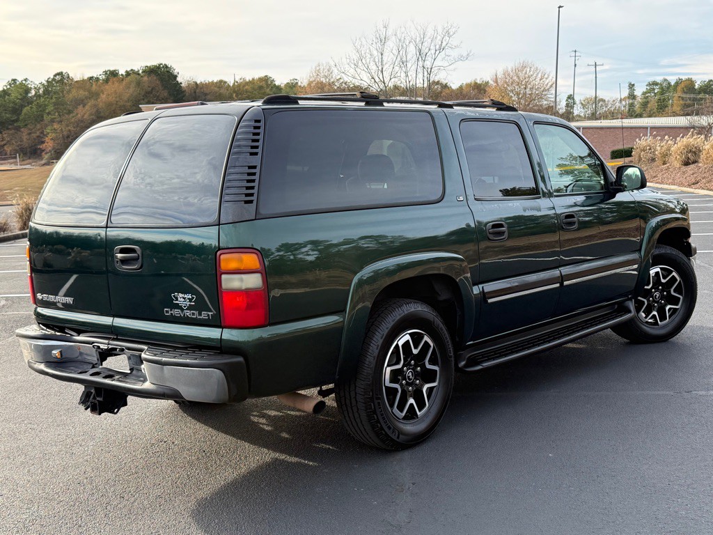 2001 Chevrolet Suburban Image 8