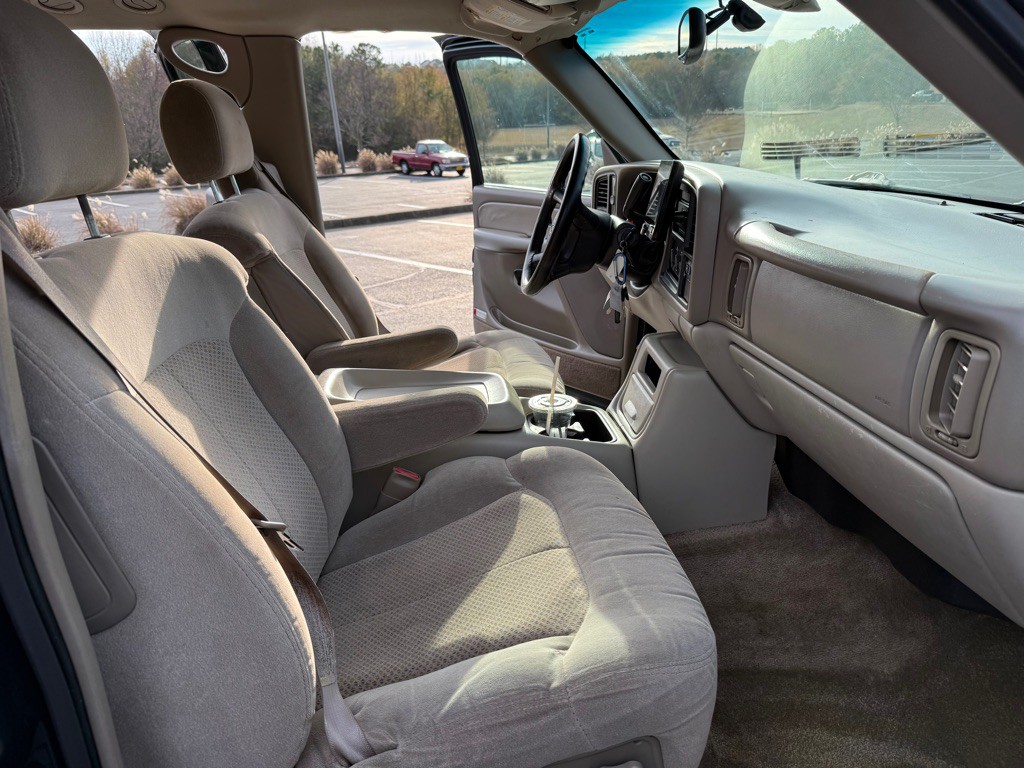 2001 Chevrolet Suburban Image 15