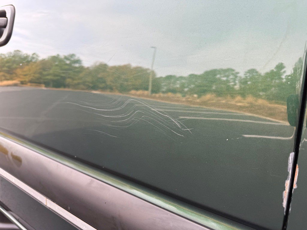 2001 Chevrolet Suburban Image 45