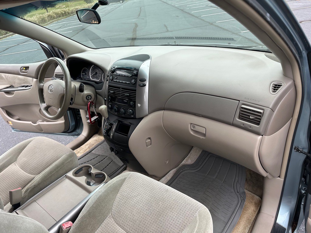 2006 Toyota Sienna Image 11