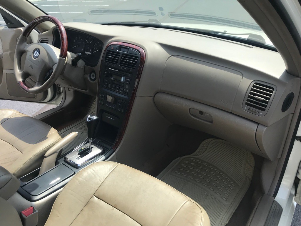 2004 Kia Optima Image 13