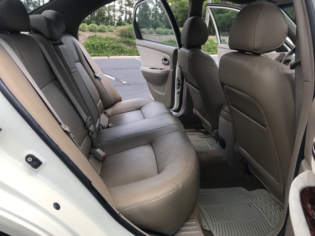 2004 Kia Optima Image 15