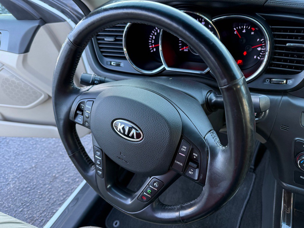 2012 Kia Optima Image 16