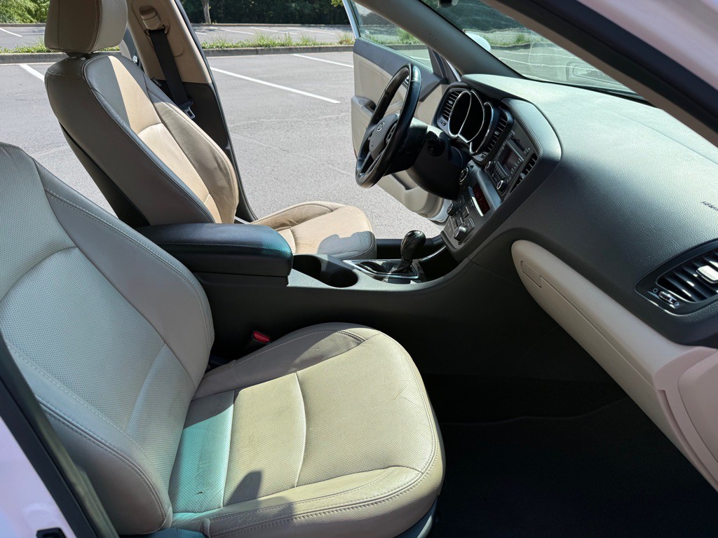 2012 Kia Optima Image 15