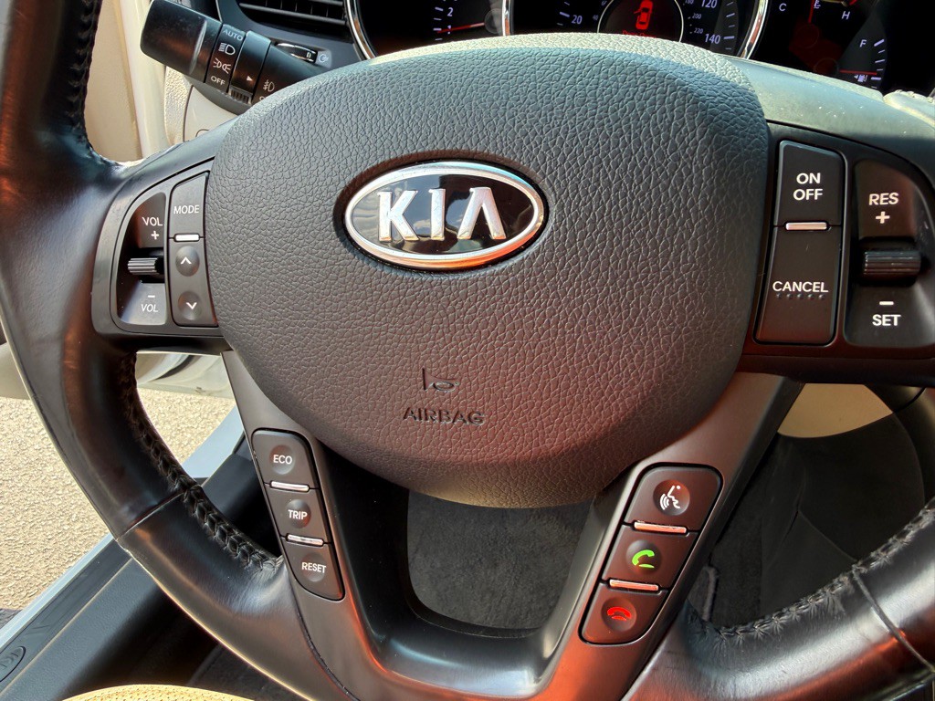 2012 Kia Optima Image 23