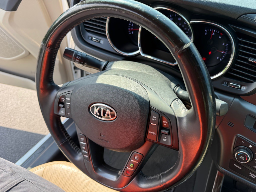 2012 Kia Optima Image 24