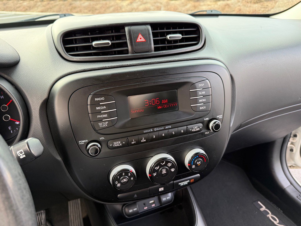 2015 Kia Soul Image 19