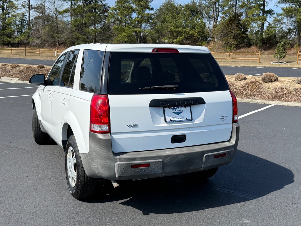 2005 Saturn Vue Image 8