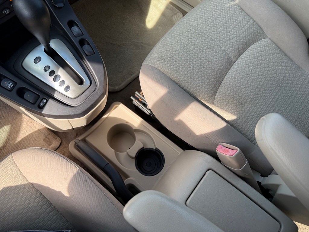 2005 Saturn Vue Image 21