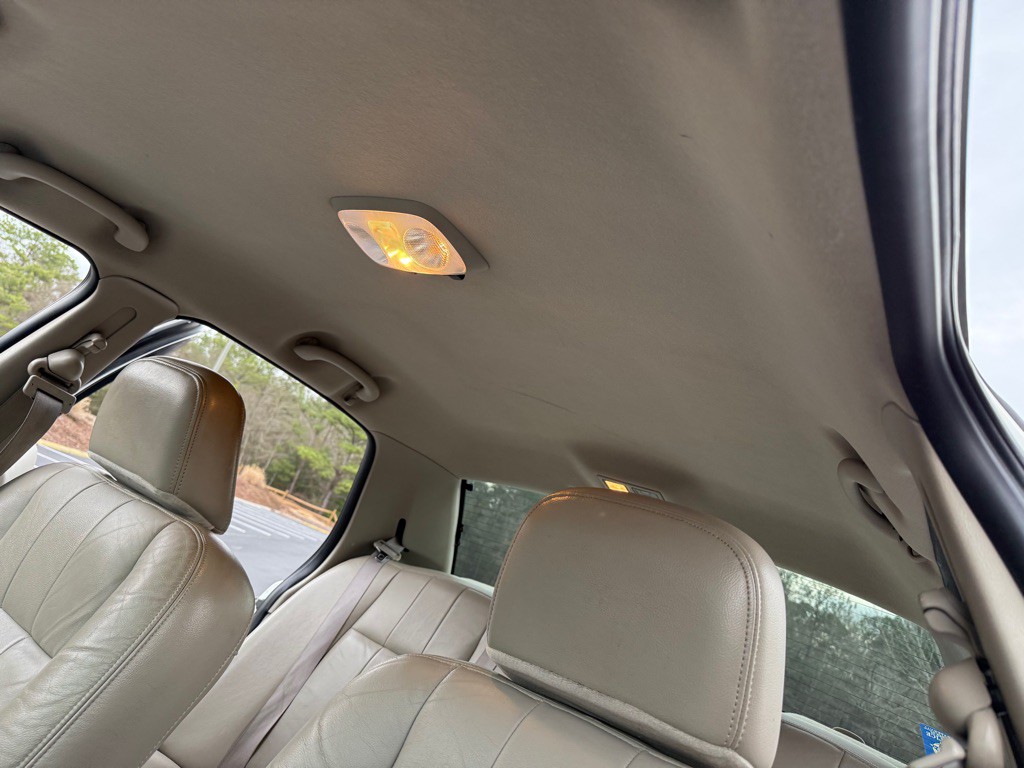 2010 Mercury Grand Marquis Image 24