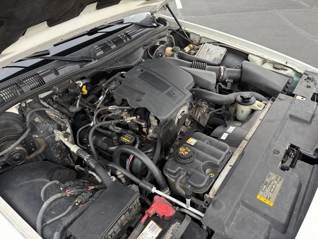 2010 Mercury Grand Marquis Image 27