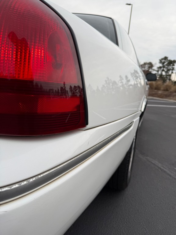 2010 Mercury Grand Marquis Image 31