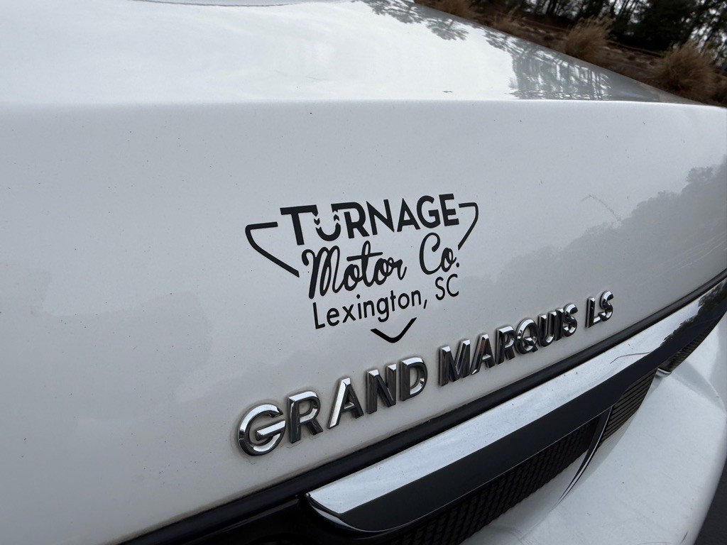 2010 Mercury Grand Marquis Image 32