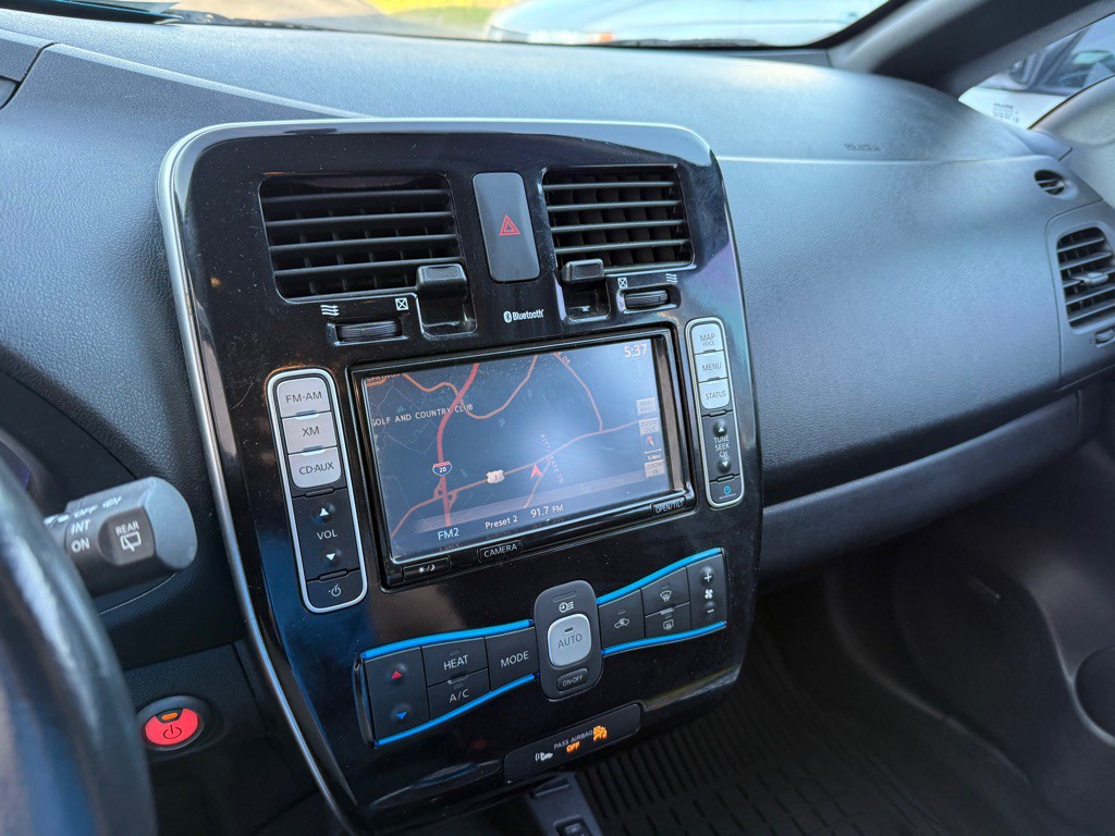 2013 Nissan Leaf Image 10