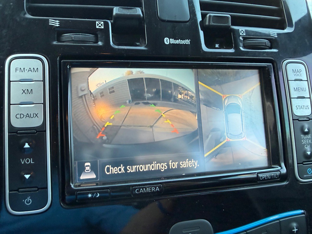 2013 Nissan Leaf Image 11