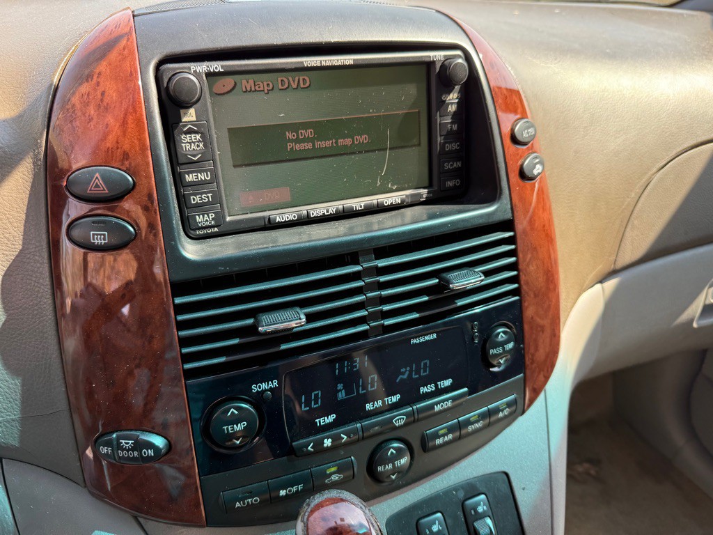 2005 Toyota Sienna Image 9
