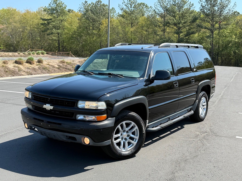 2002 Chevrolet Suburban Image 1