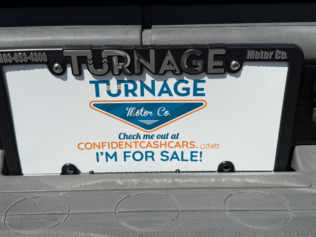 2002 Chevrolet Suburban Image 14