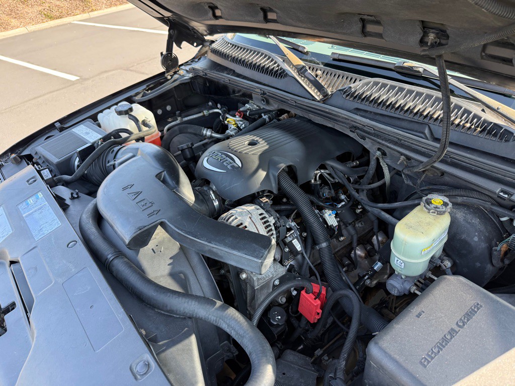 2002 Chevrolet Suburban Image 31