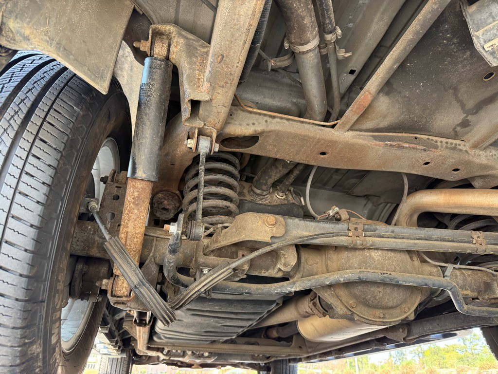 2002 Chevrolet Suburban Image 33