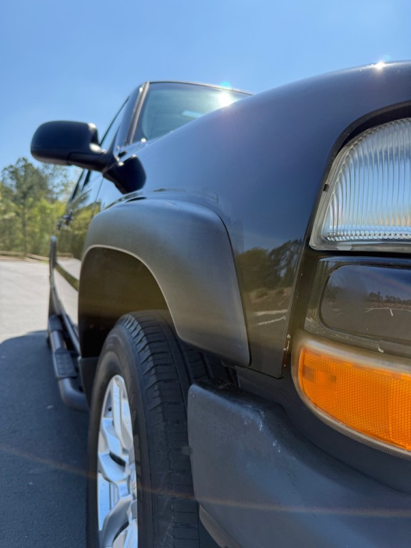 2002 Chevrolet Suburban Image 34