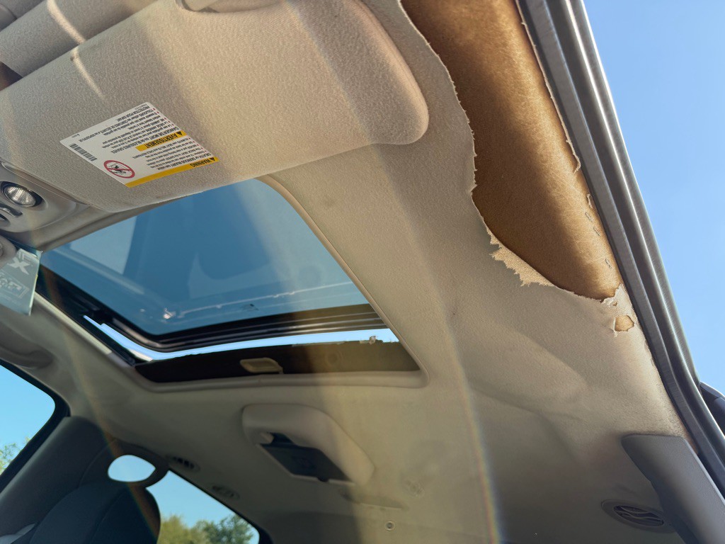 2002 Chevrolet Suburban Image 48