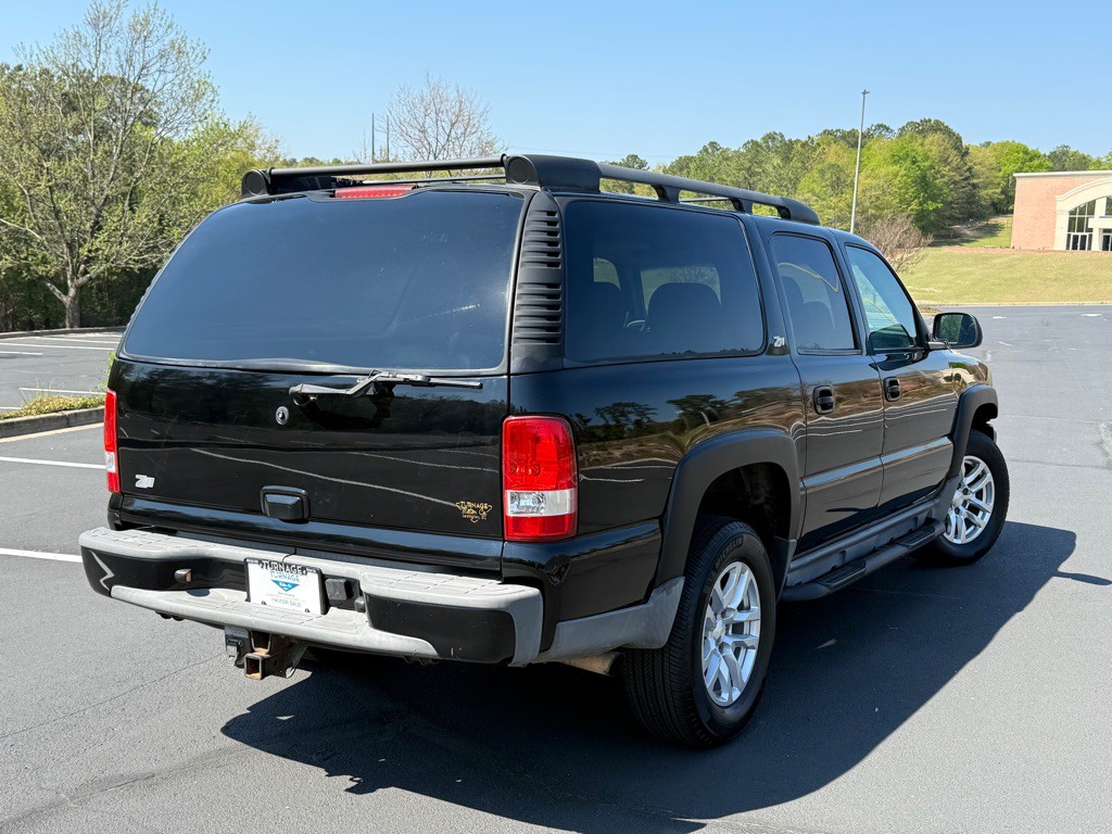 2002 Chevrolet Suburban Image 10