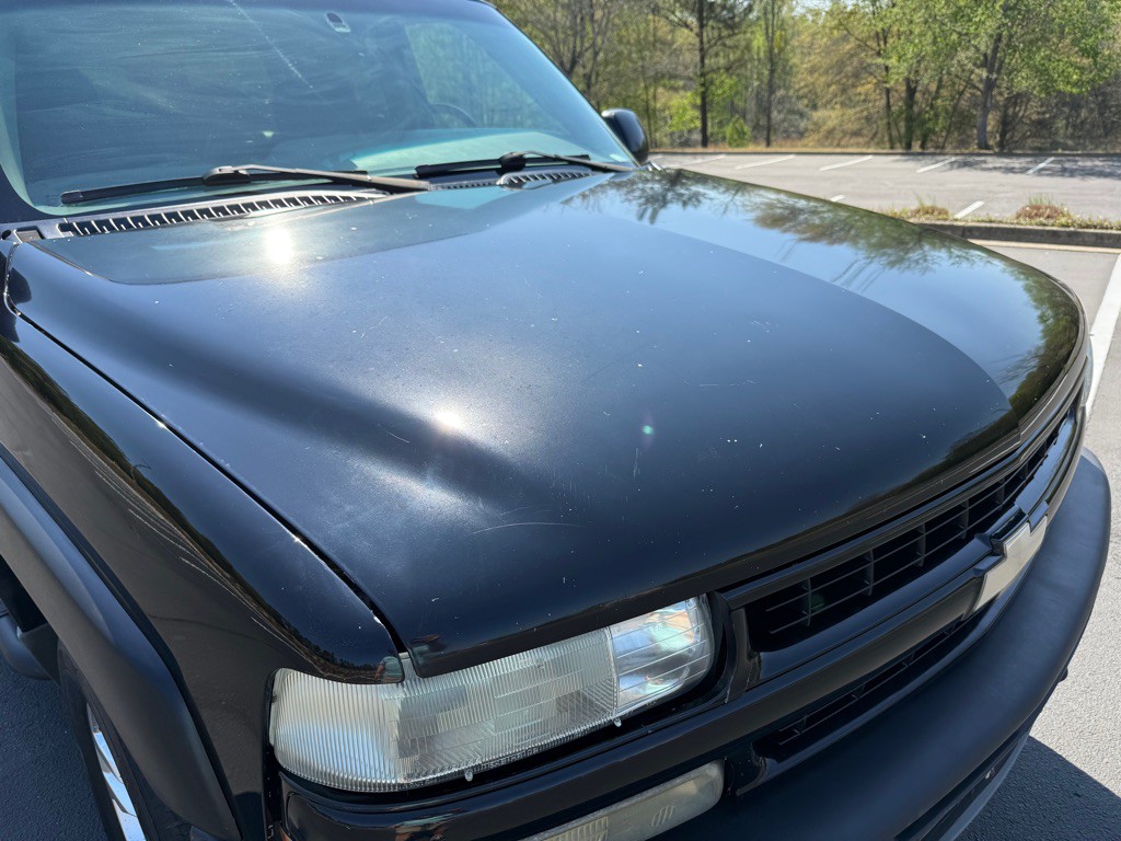 2002 Chevrolet Suburban Image 42