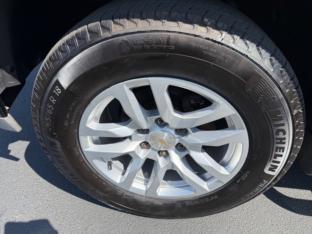 2002 Chevrolet Suburban Image 45