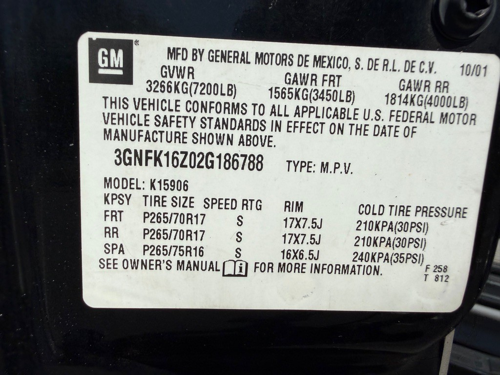 2002 Chevrolet Suburban Image 47