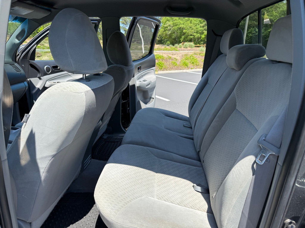 2010 Toyota Tacoma Image 20