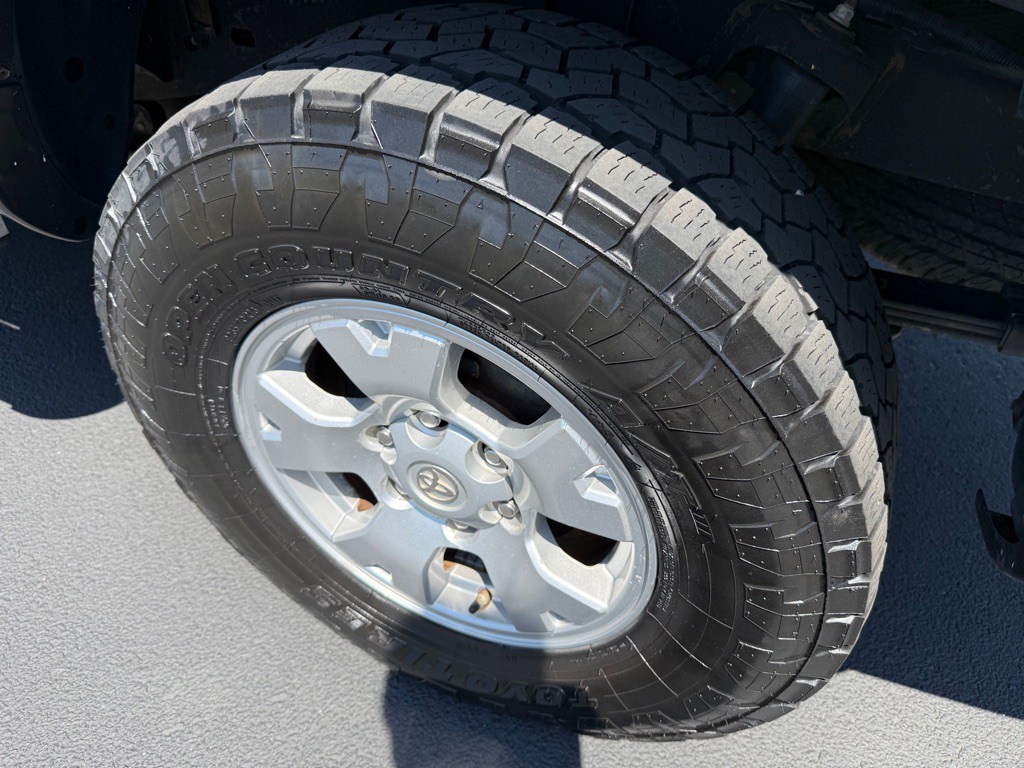 2010 Toyota Tacoma Image 35