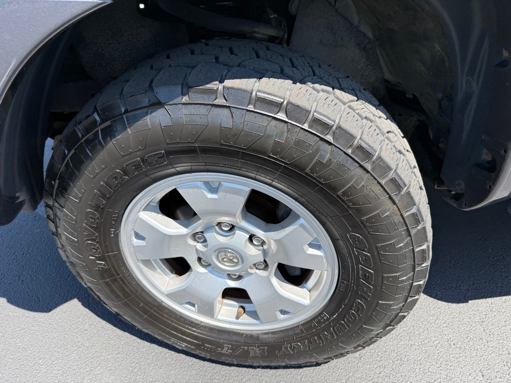 2010 Toyota Tacoma Image 36