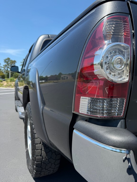 2010 Toyota Tacoma Image 47