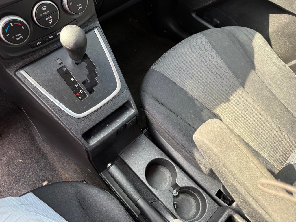 2012 Mazda Mazda5 Image 24