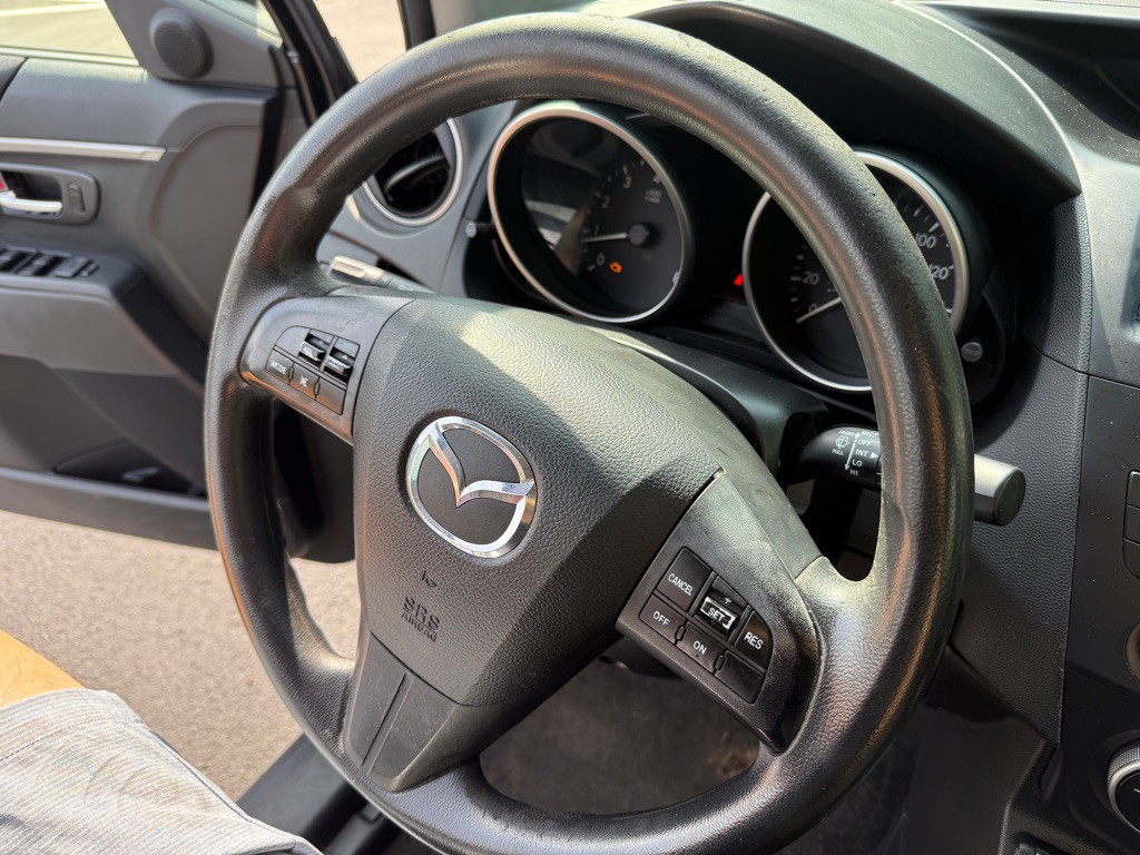 2012 Mazda Mazda5 Image 26