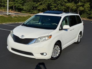 Image for 2011 Toyota Sienna XLE ID: 7329498