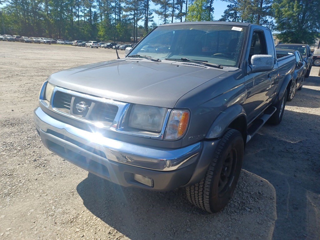 2000 Nissan Frontier Image 3