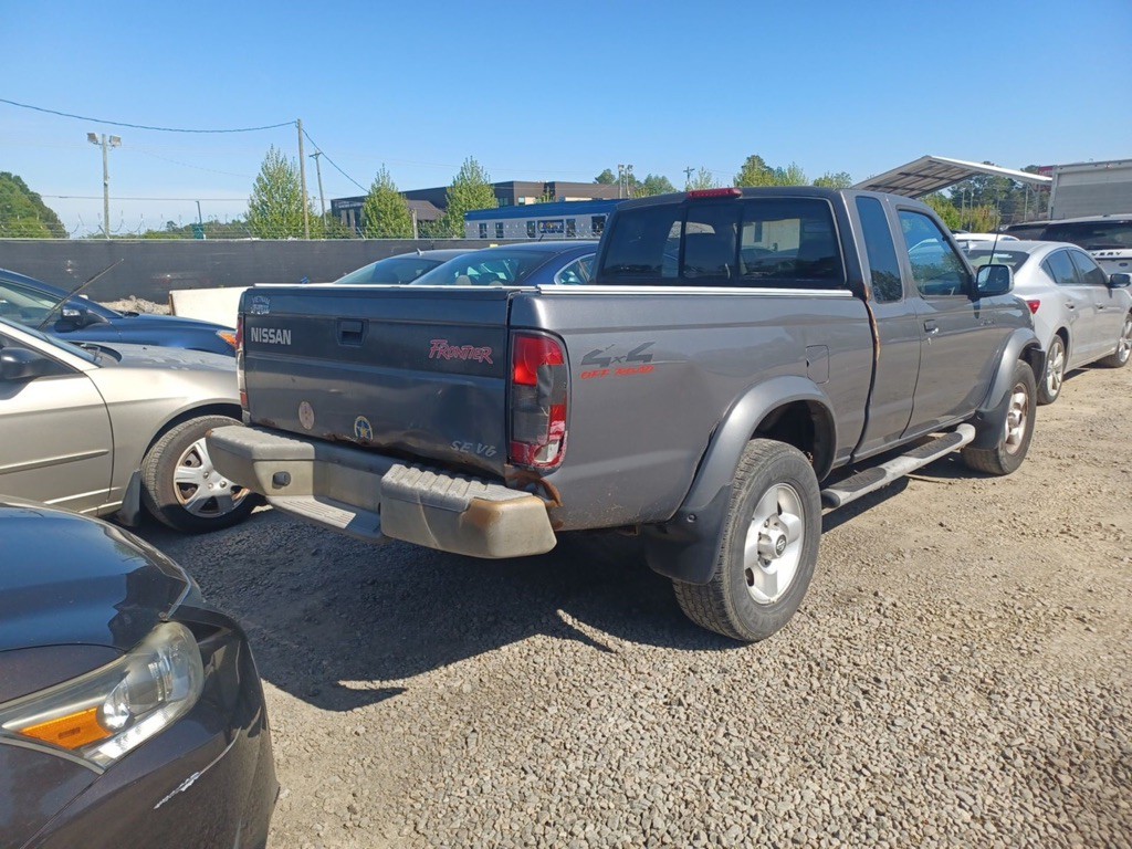 2000 Nissan Frontier Image 4
