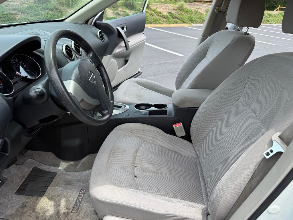 2012 Nissan Rogue Image 11