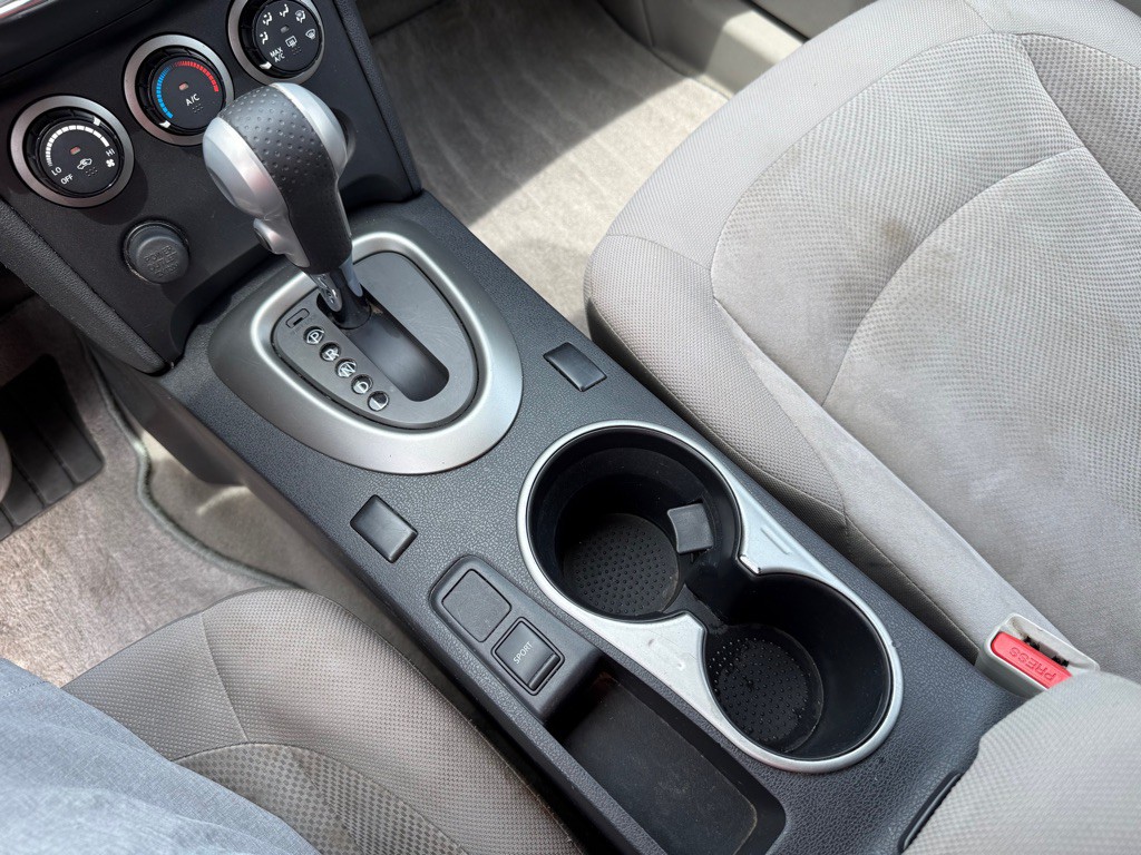 2012 Nissan Rogue Image 22