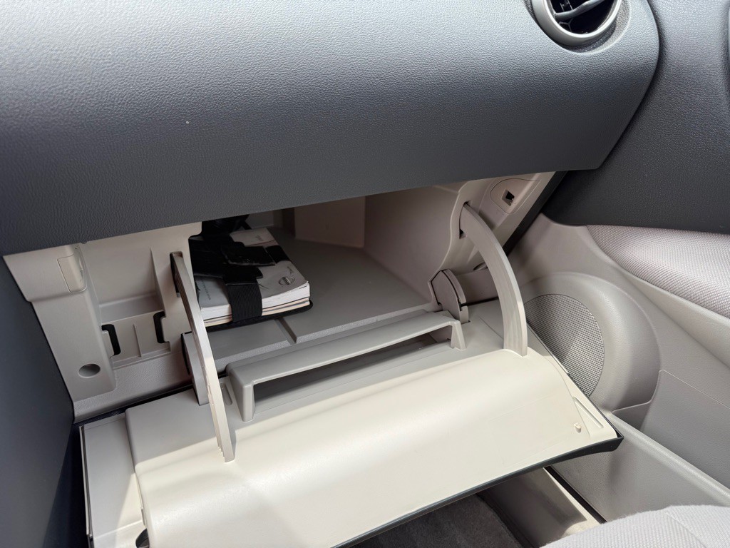 2012 Nissan Rogue Image 23
