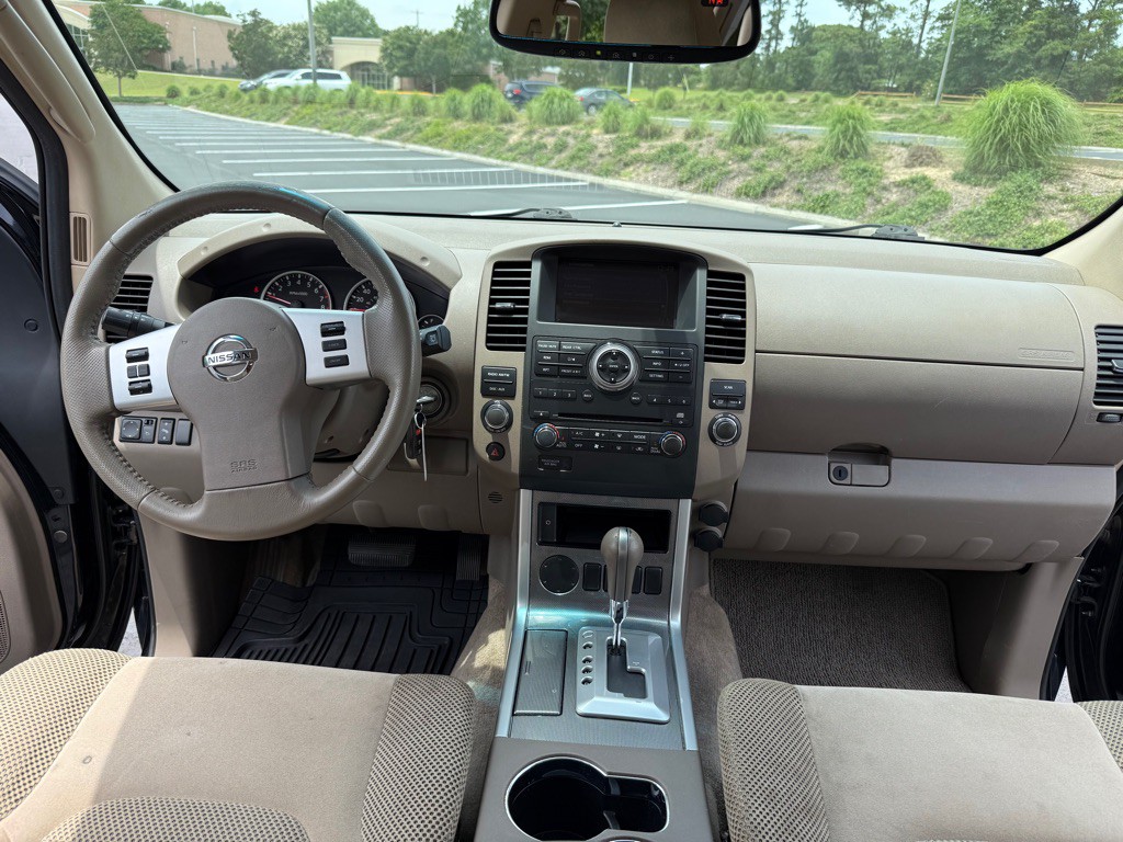 2012 Nissan Pathfinder Image 15