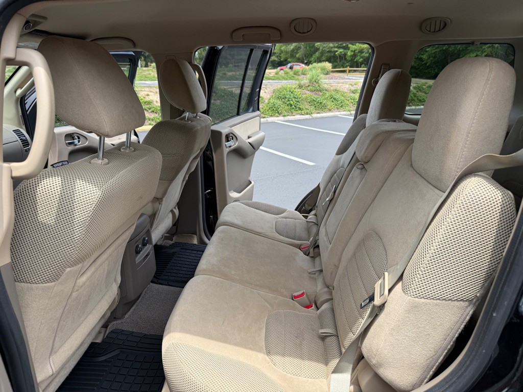 2012 Nissan Pathfinder Image 19