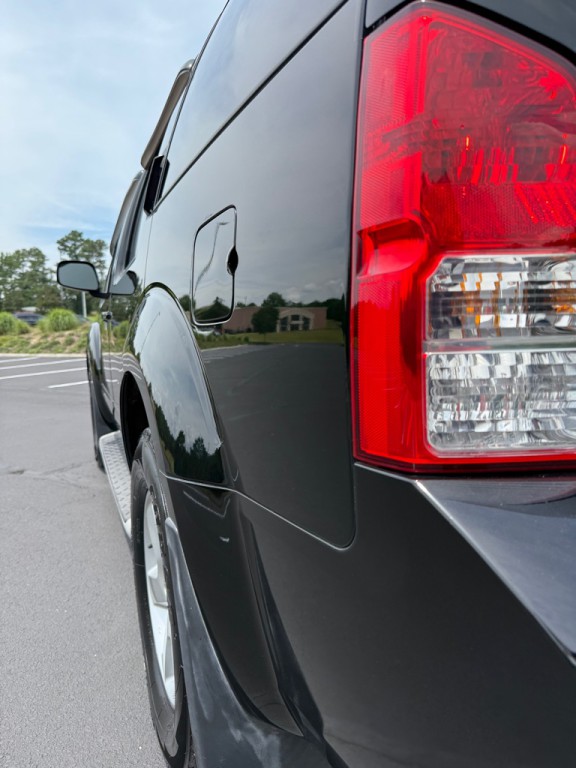 2012 Nissan Pathfinder Image 38