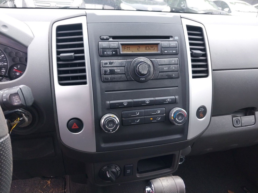 2010 Nissan Xterra Image 8
